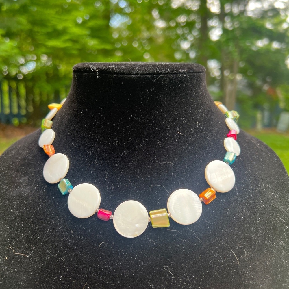 Vintage‎ You and I Mother of Pearl Shell Bead Necklace Multicolor